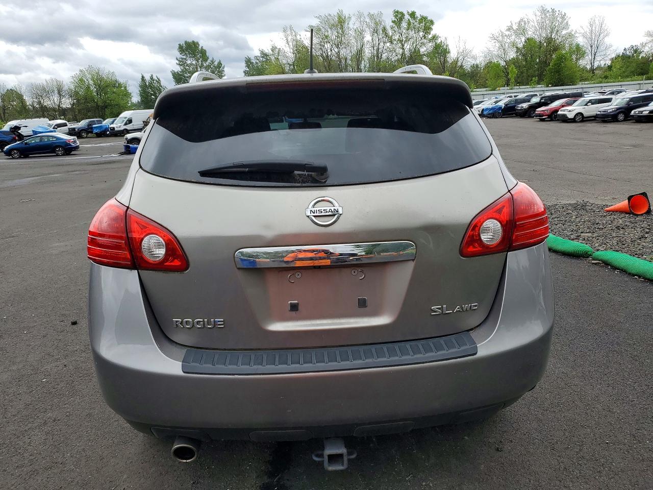 Nissan Rogue S