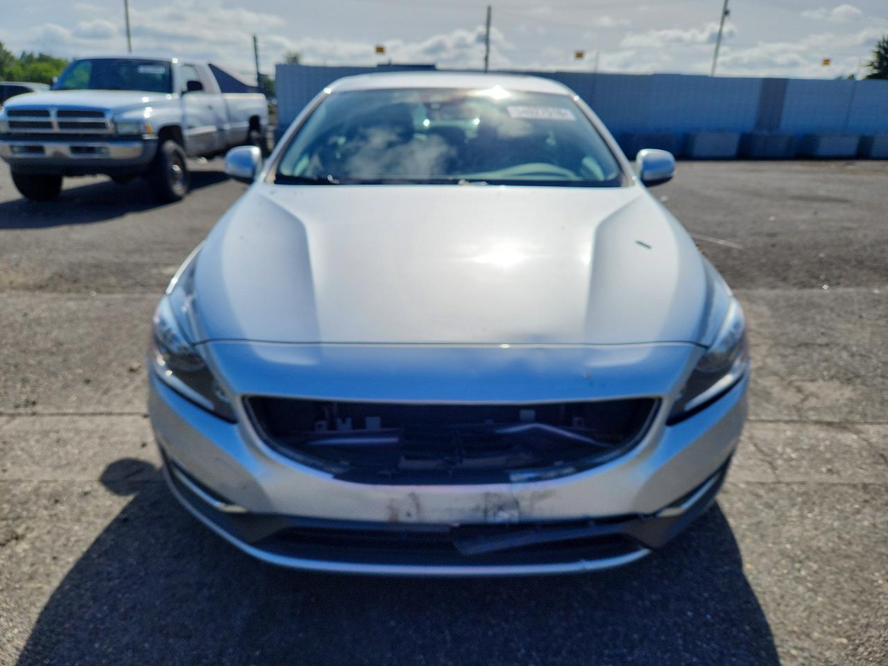 Volvo S60 Premier