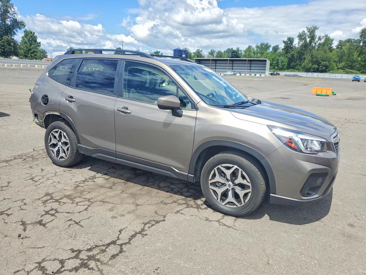 Subaru Forester Premium