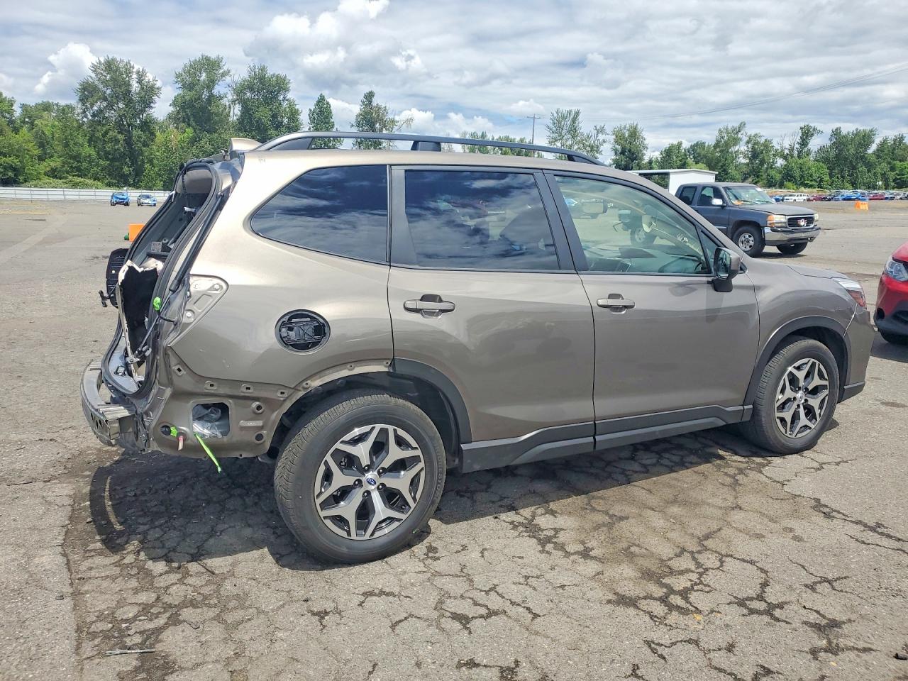 Subaru Forester Premium