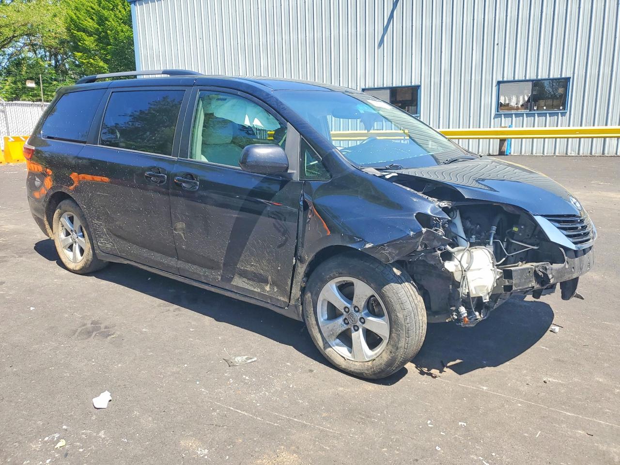 Toyota Sienna Le