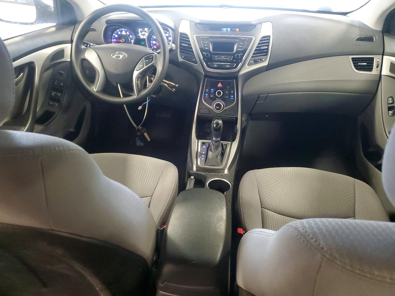 Hyundai ELANTRA Se