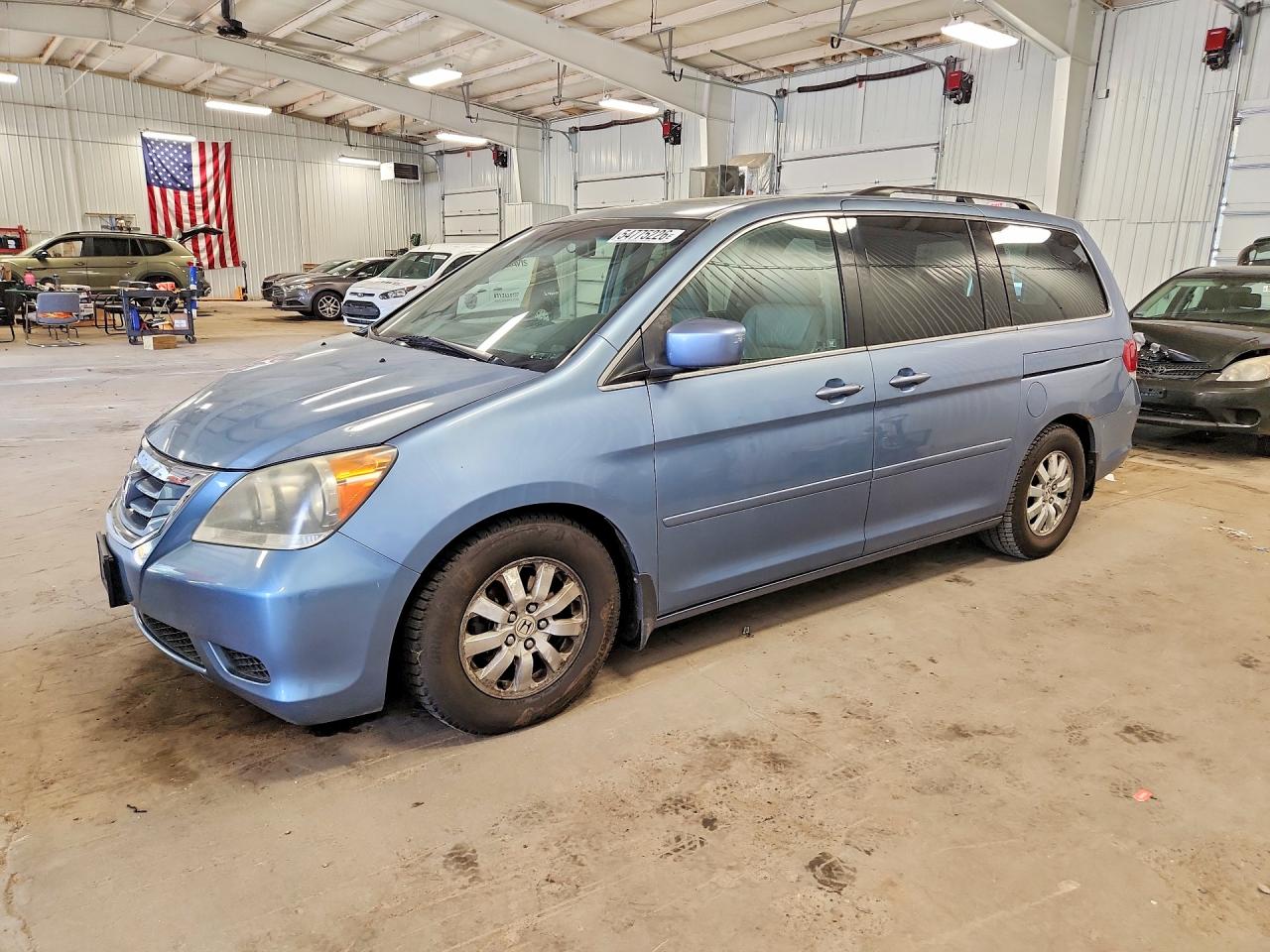 Salvage Honda Odyssey Image