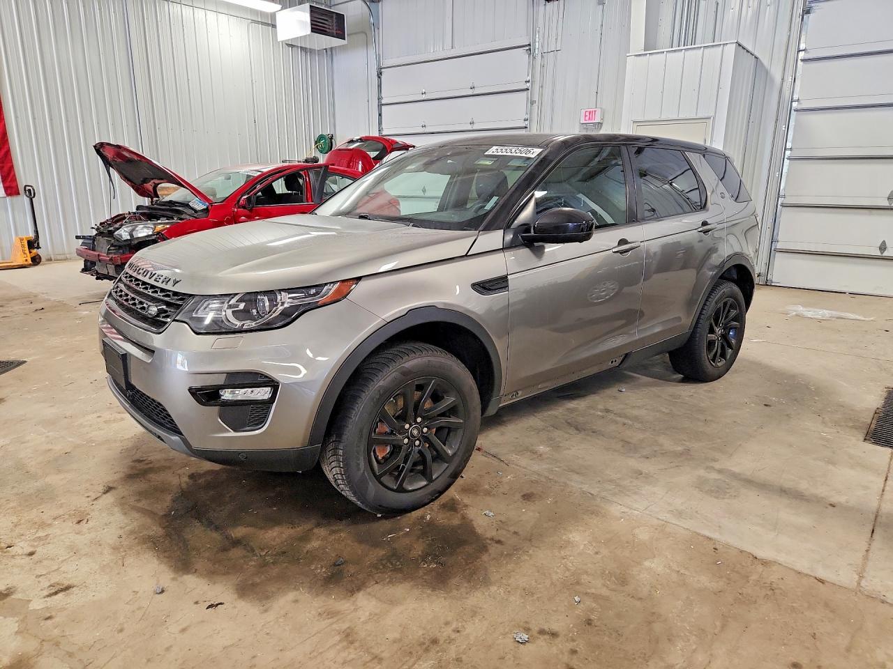 Salvage Land Rover Discovery Image