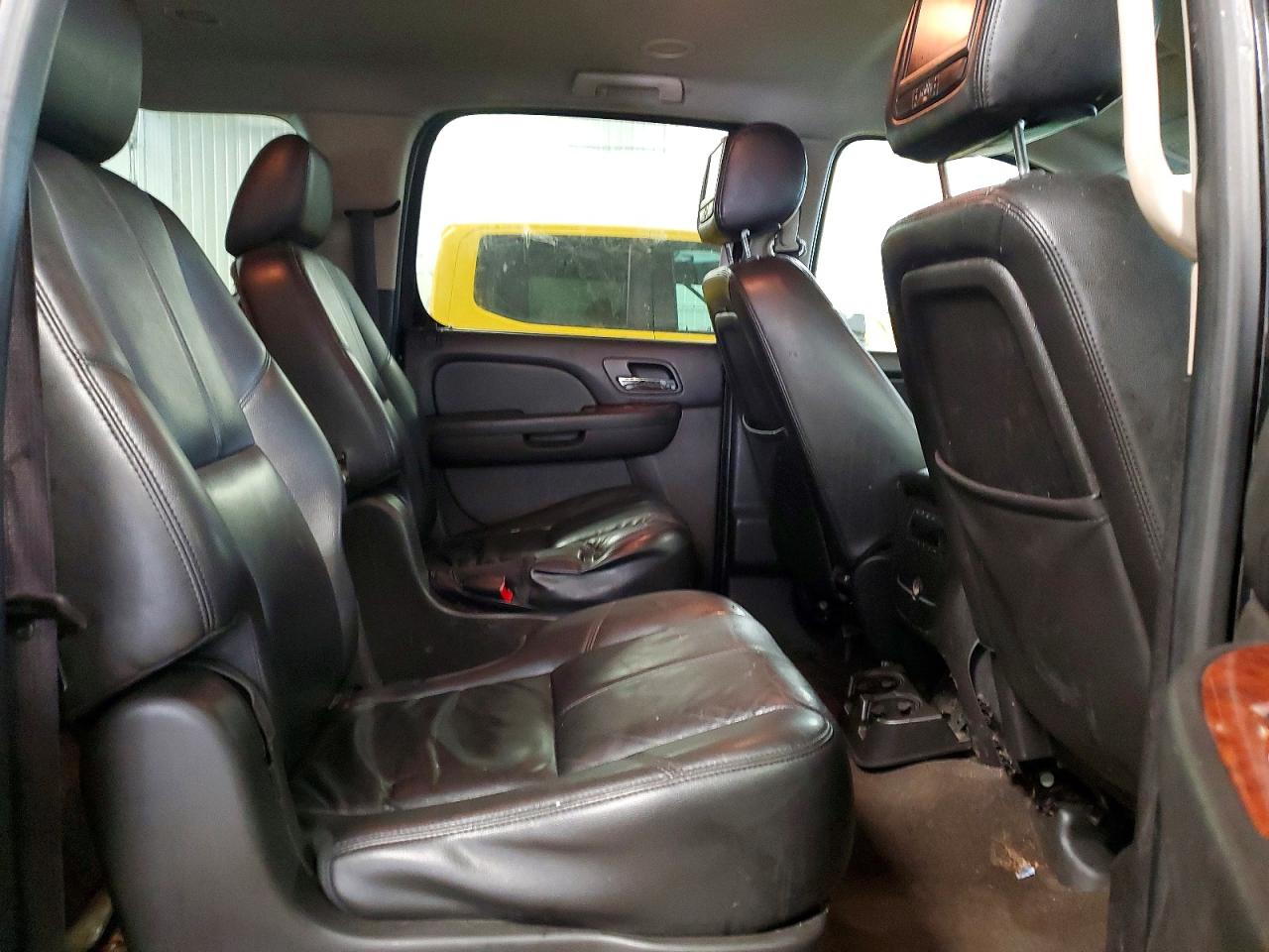 Chevrolet Suburban K1500 Lt