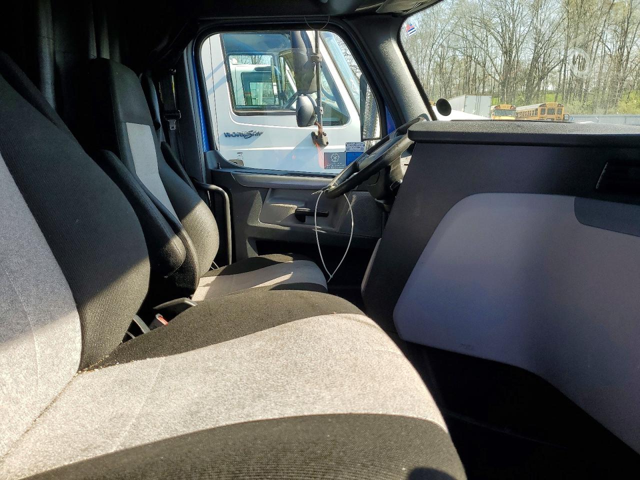 Freightliner Cascadia 126