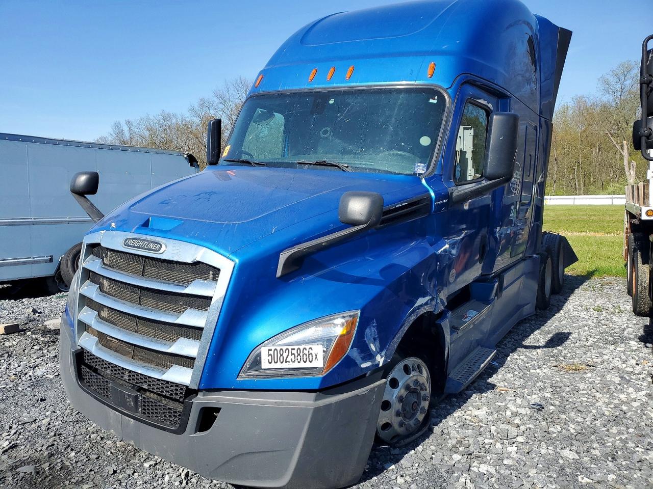 Freightliner Cascadia 126