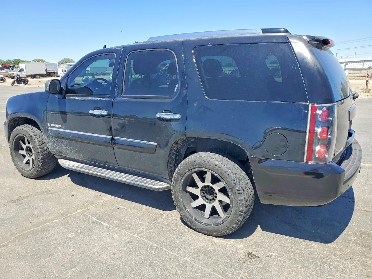 GMC Yukon Denali