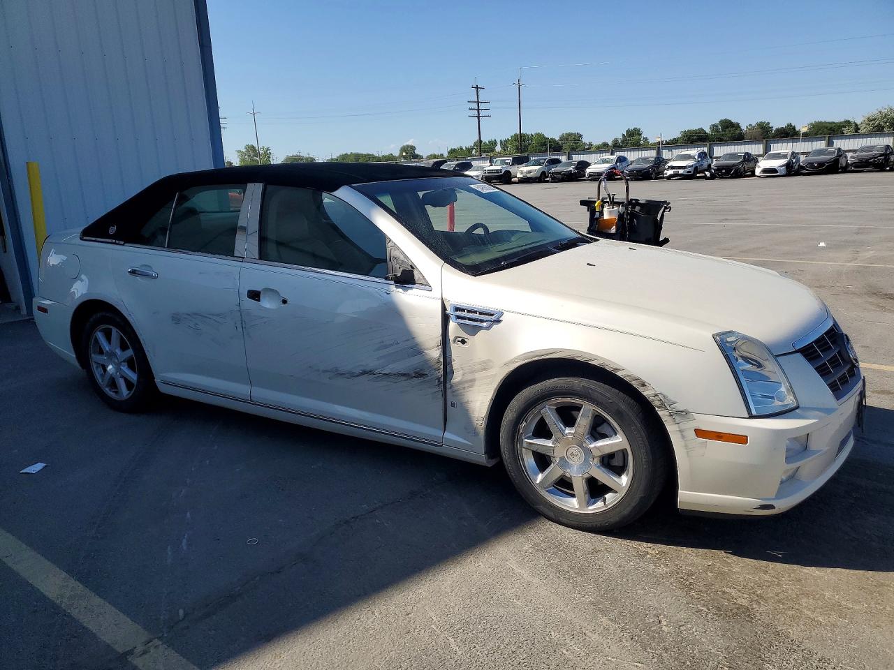 Cadillac STS