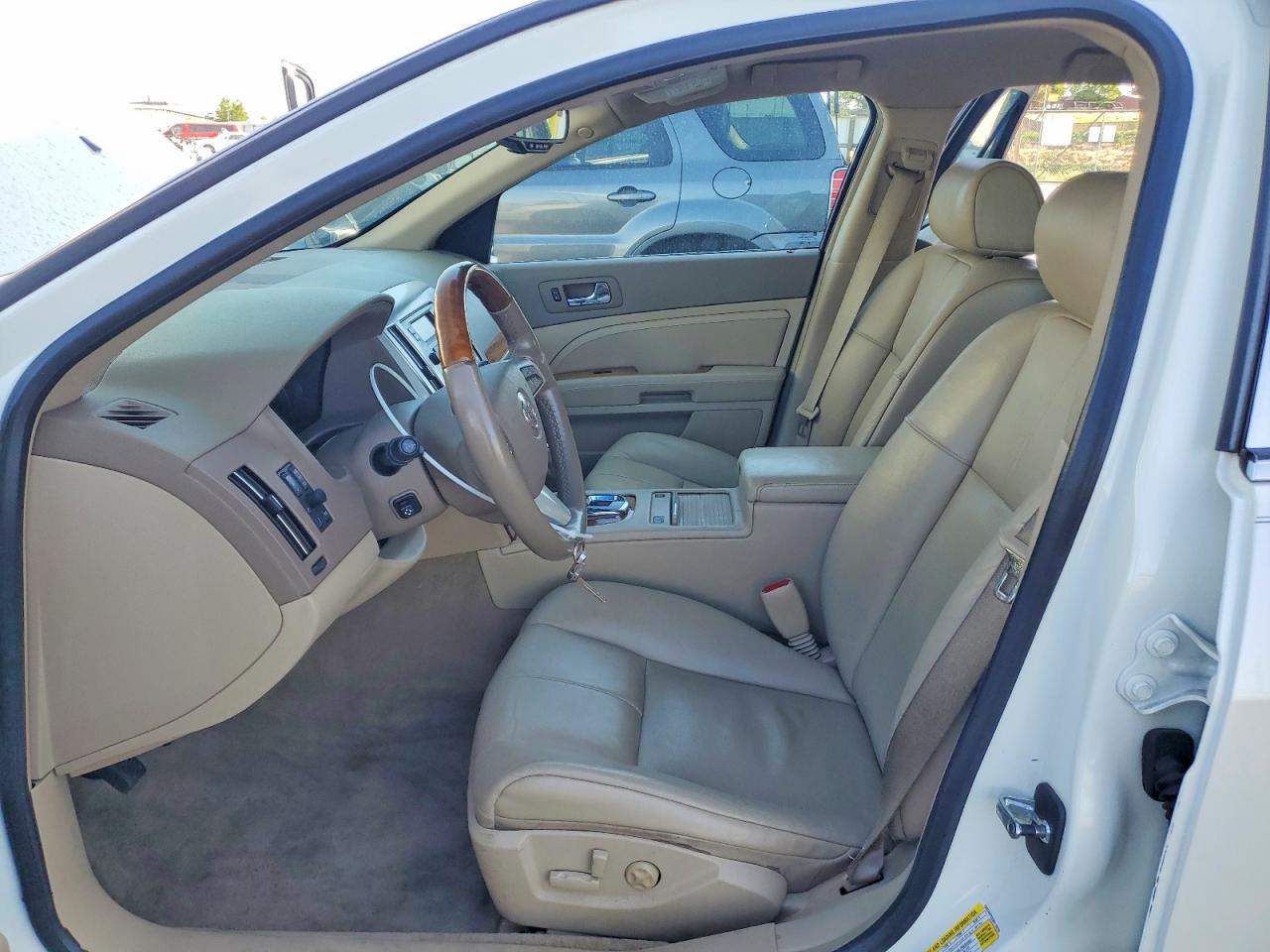Cadillac STS