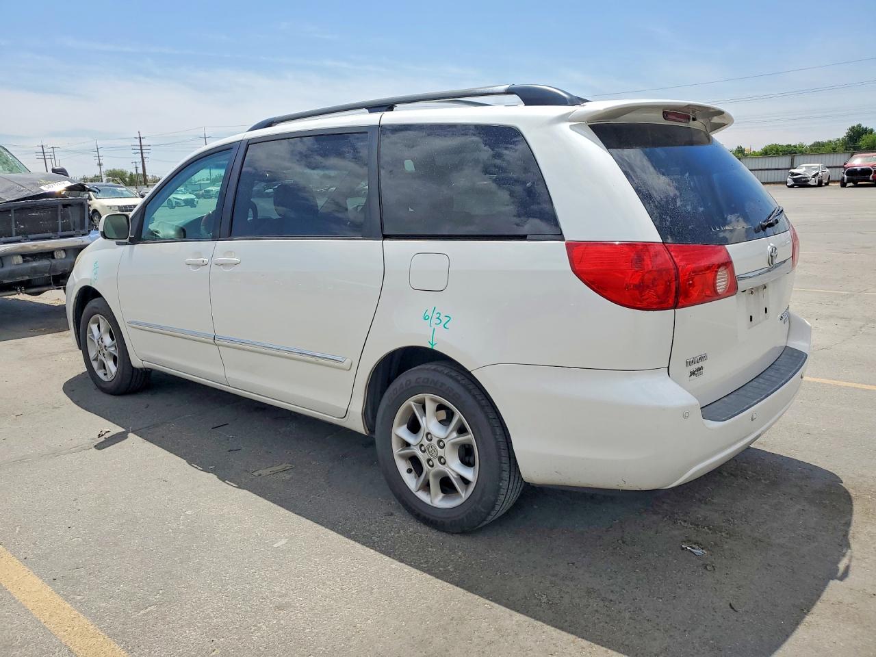 Toyota Sienna Xle Limited 7 Passenger