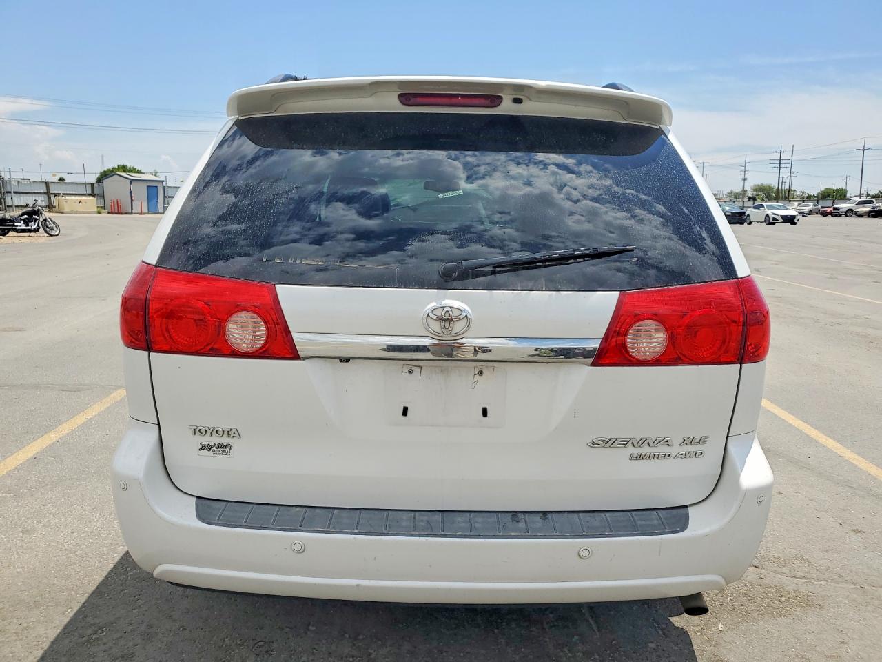 Toyota Sienna Xle Limited 7 Passenger