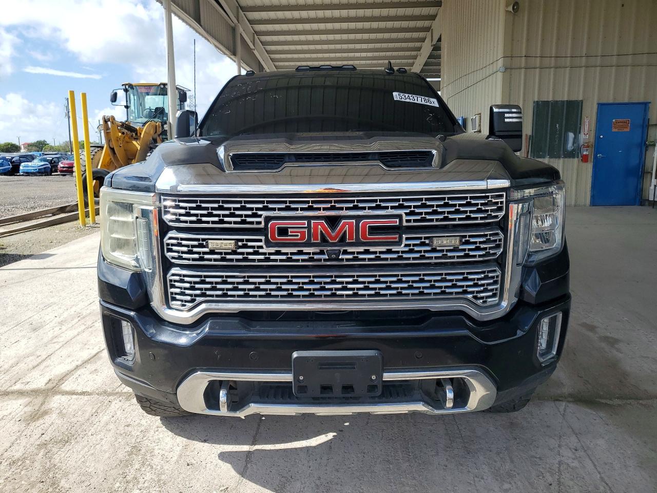GMC Sierra K3500 Denali