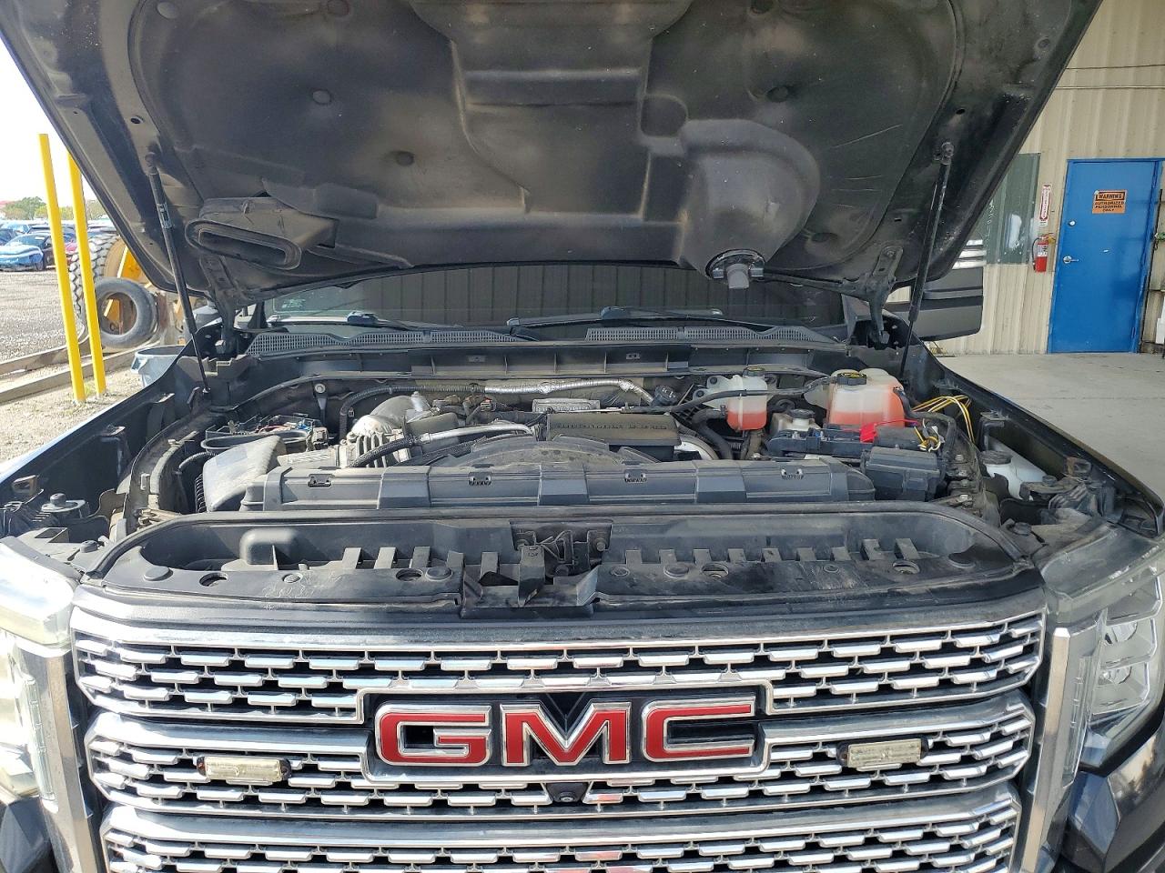 GMC Sierra K3500 Denali
