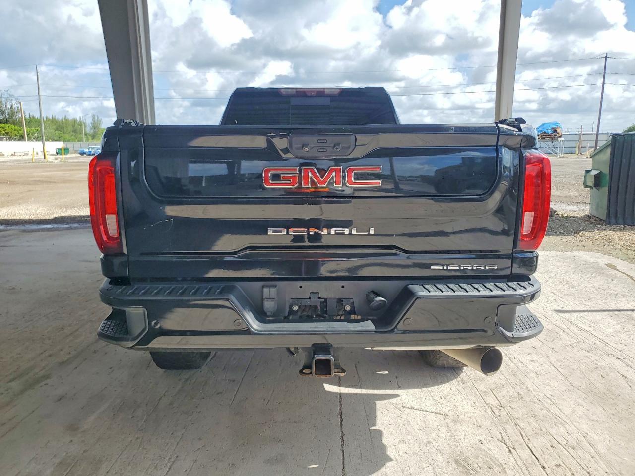 GMC Sierra K3500 Denali