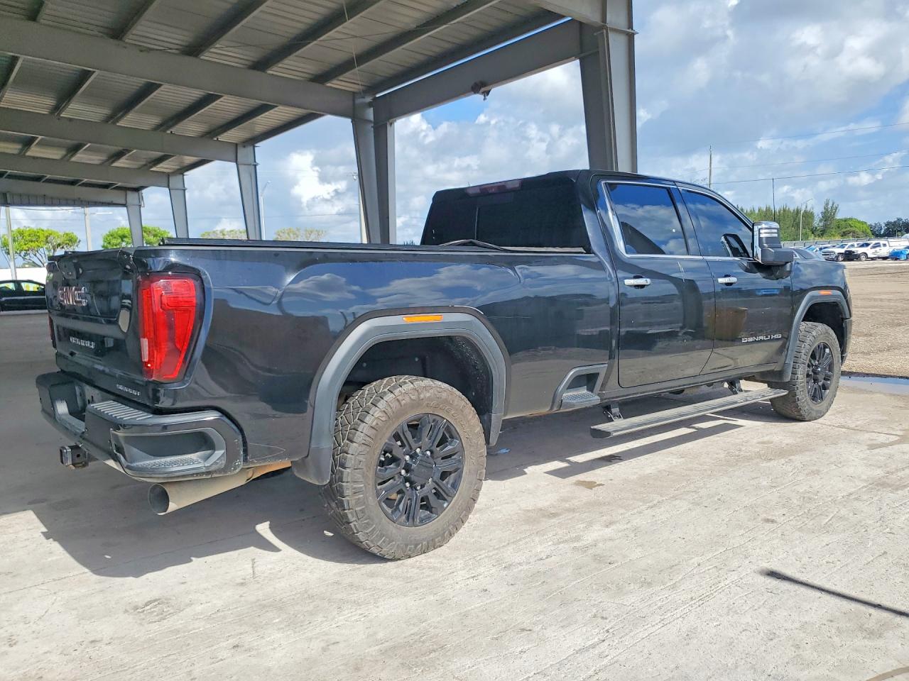 GMC Sierra K3500 Denali