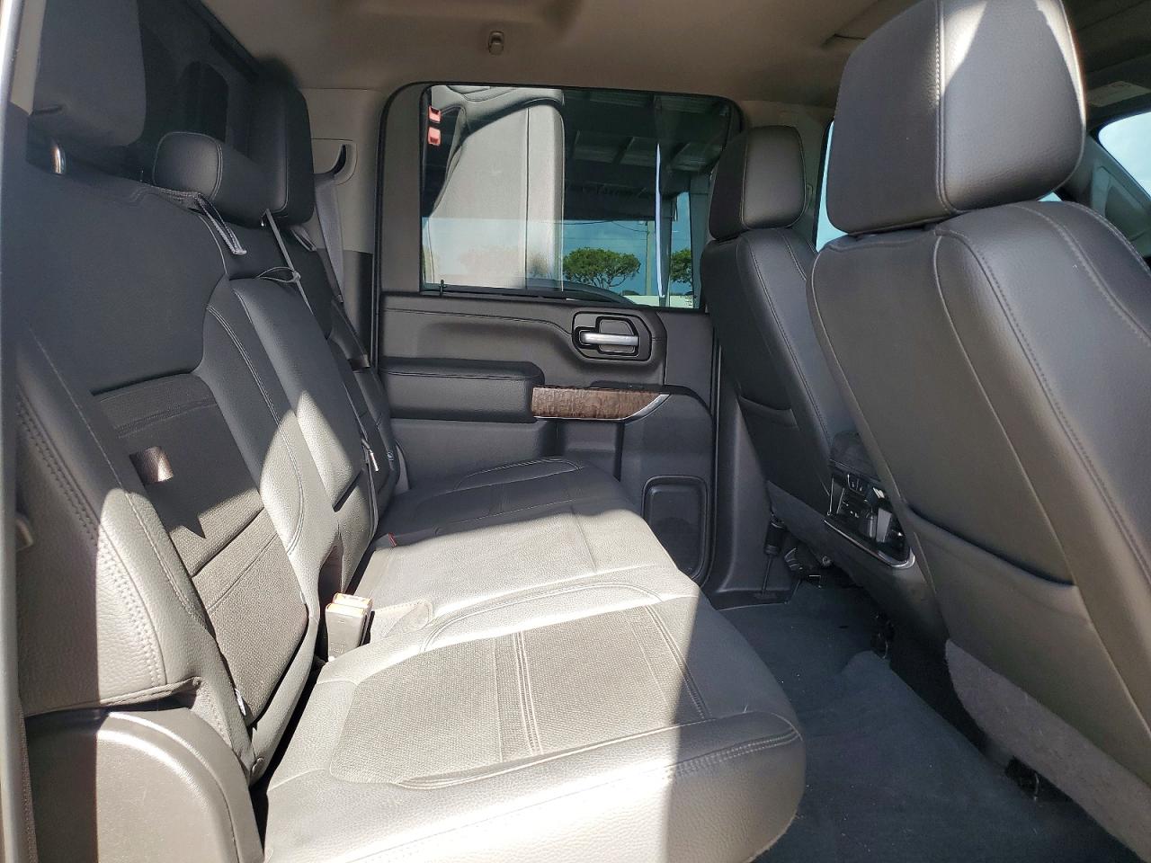 GMC Sierra K3500 Denali