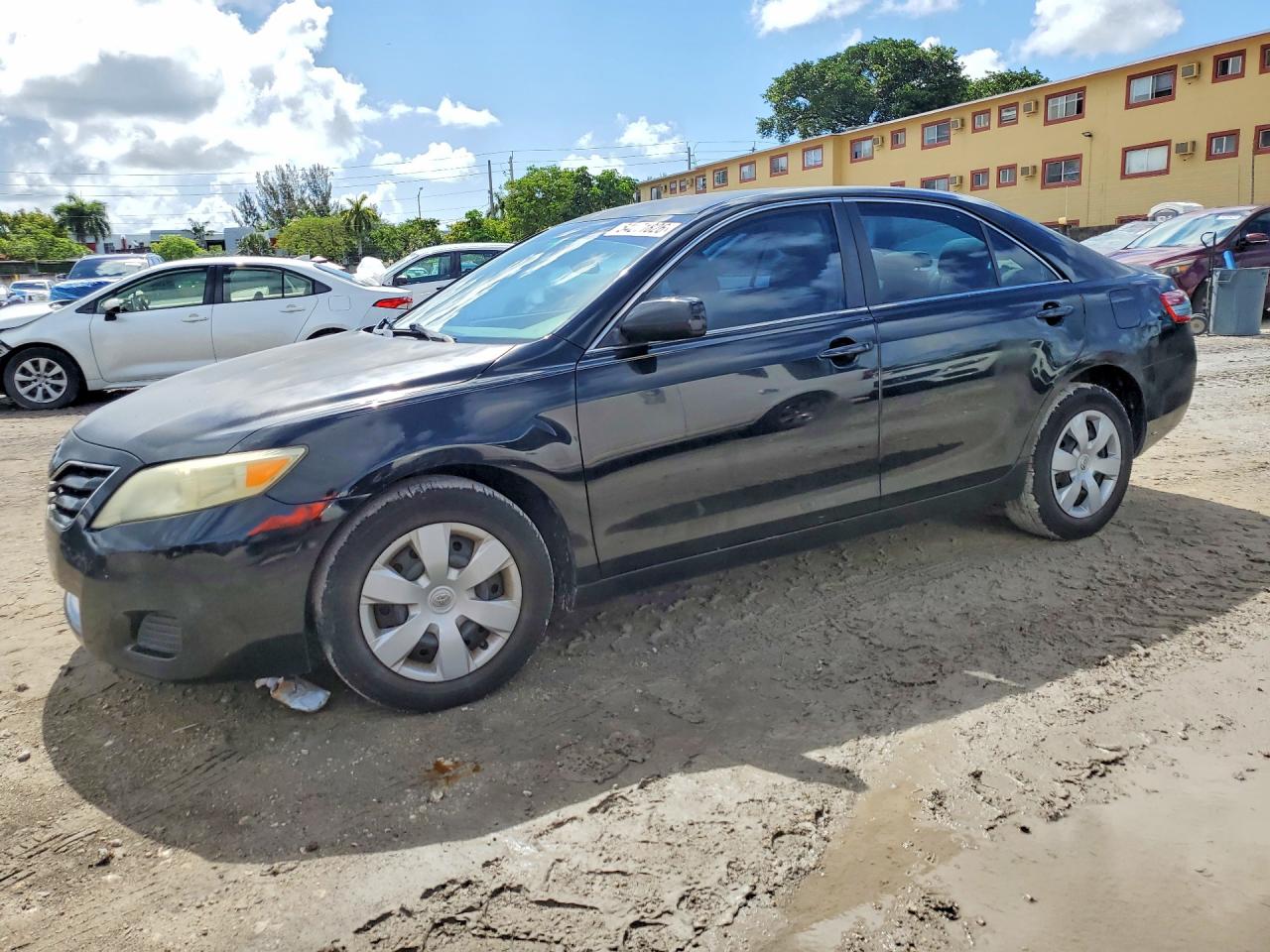 Salvage Toyota Camry Image