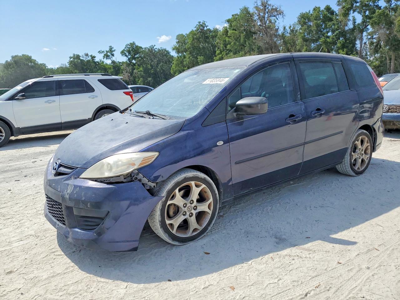 Salvage Mazda 5 Image
