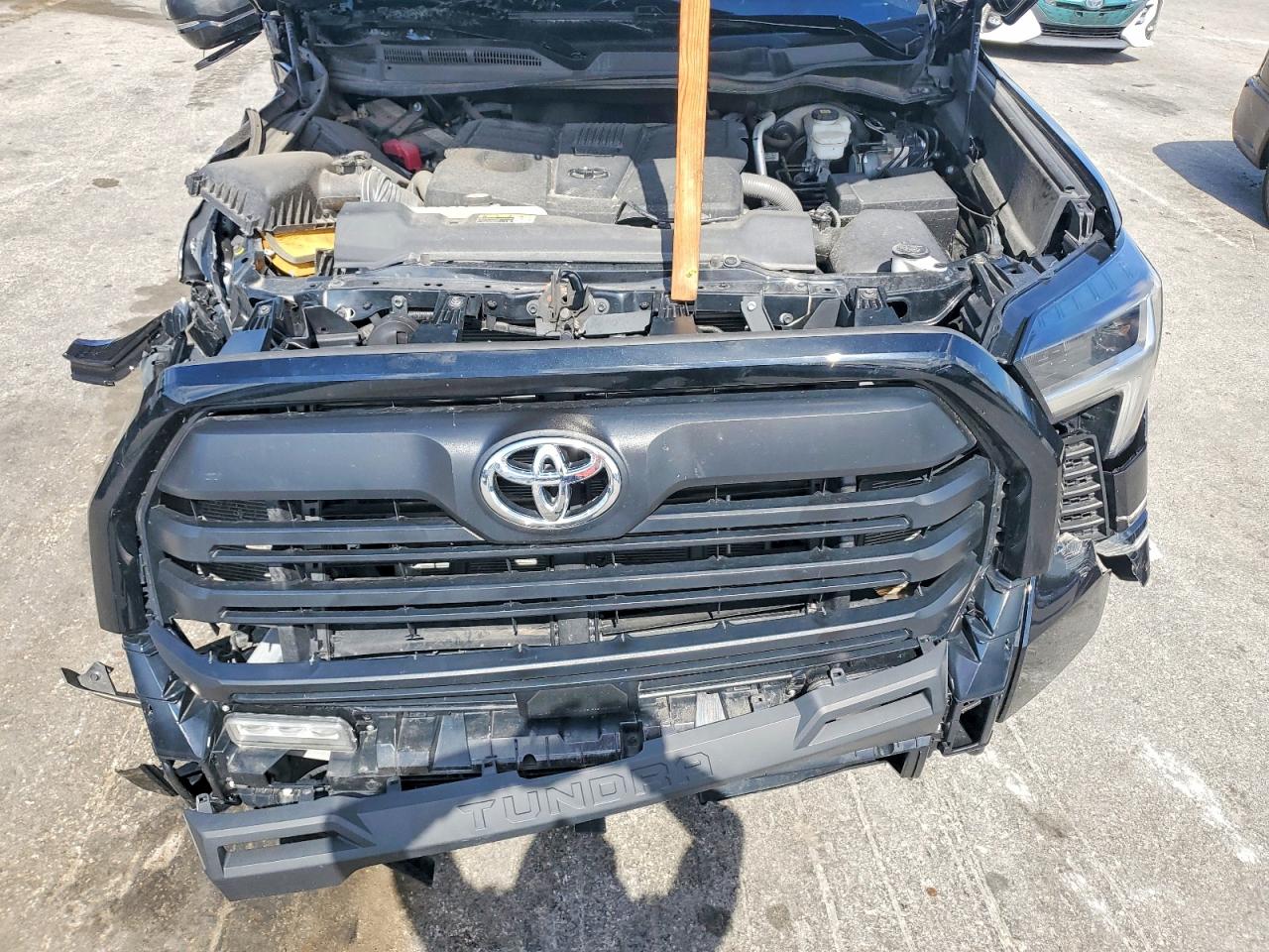 Toyota Tundra Sr5