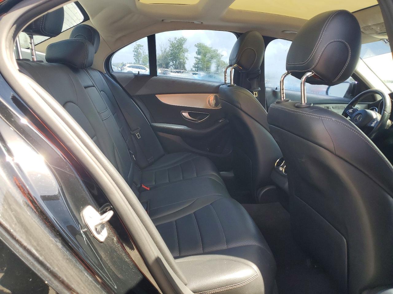 Mercedes-Benz C-Class 300