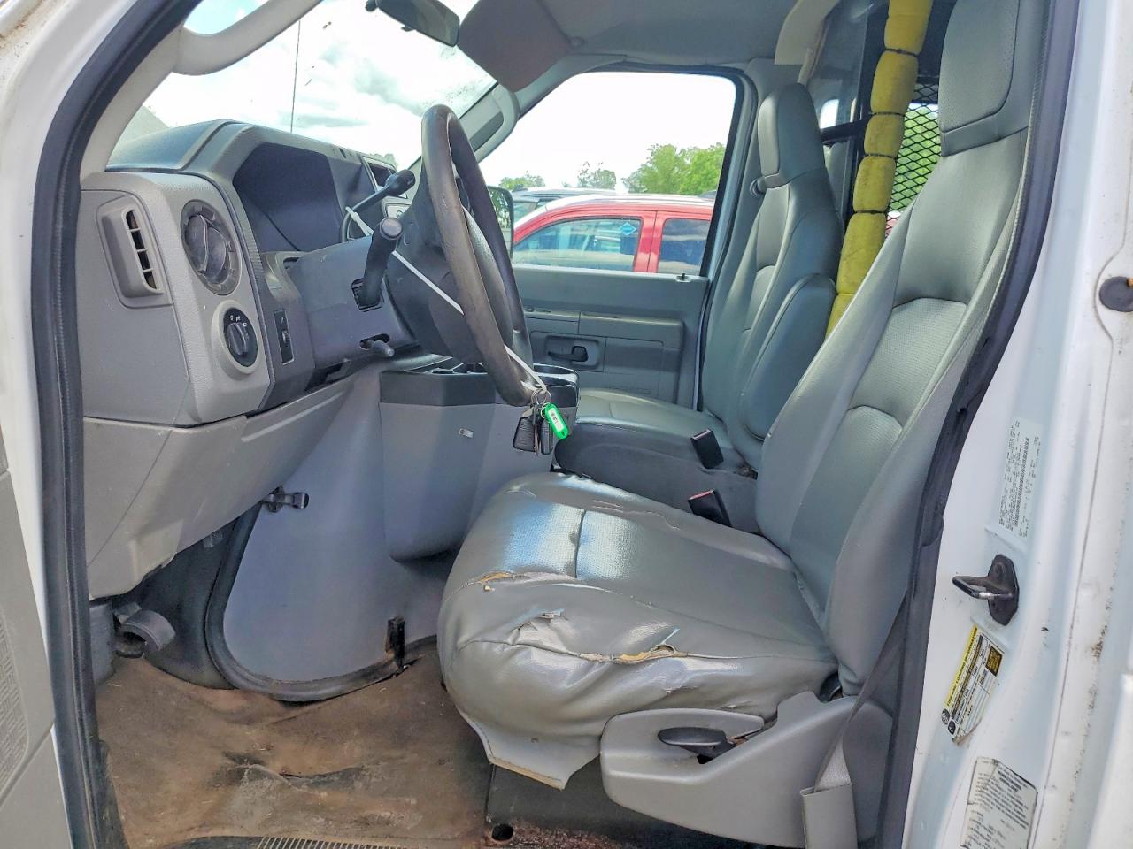 Ford Econoline E250 Van
