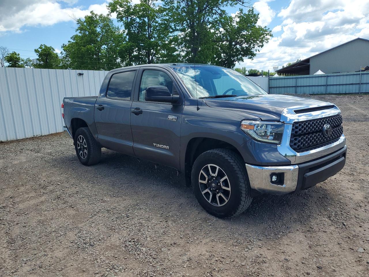 Toyota Tundra Crewmax Sr5