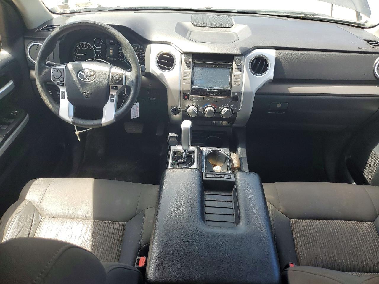 Toyota Tundra Crewmax Sr5