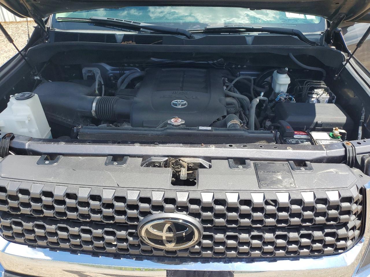 Toyota Tundra Crewmax Sr5