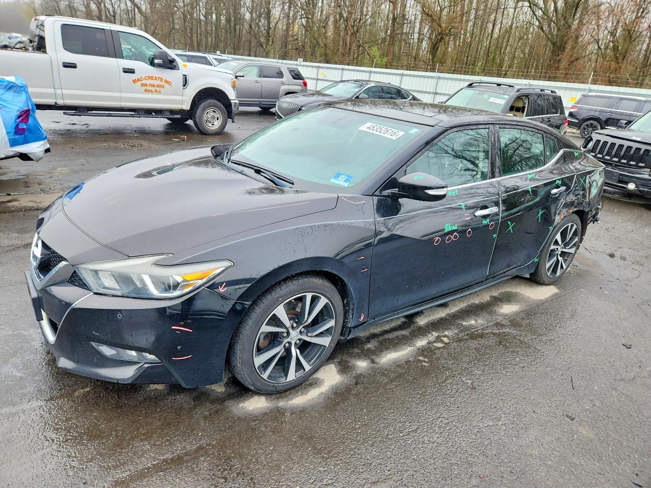 Salvage Nissan Maxima Image