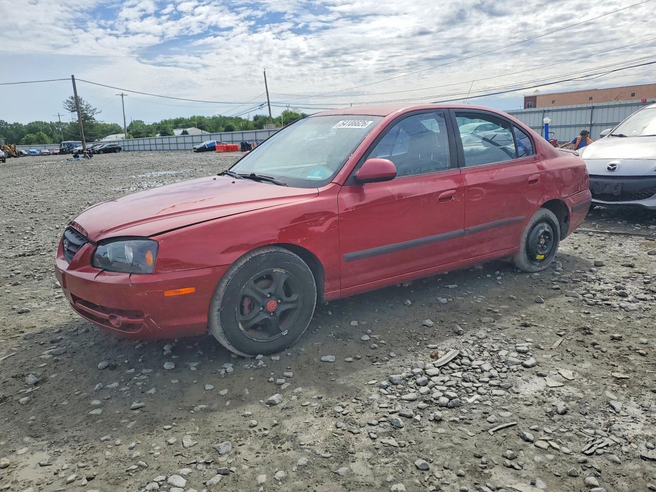 Salvage Hyundai ELANTRA Image