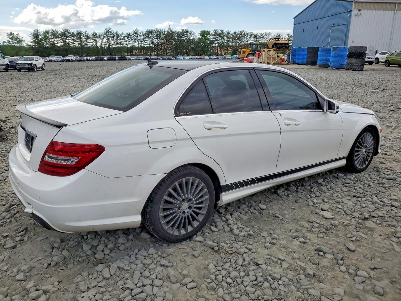 Mercedes-Benz C-Class 300 4matic