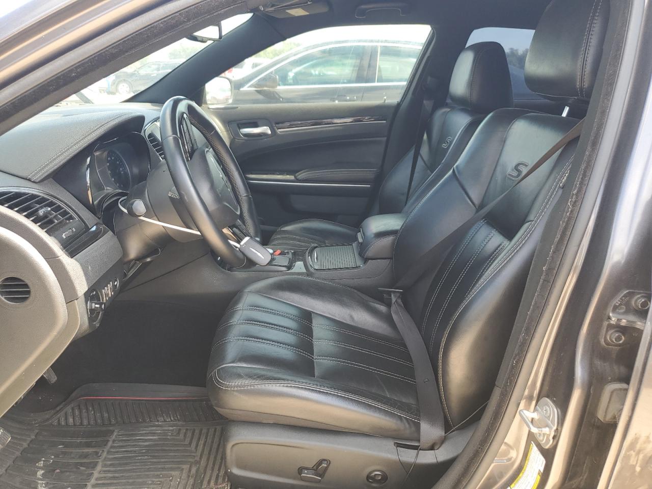 Chrysler 300 S