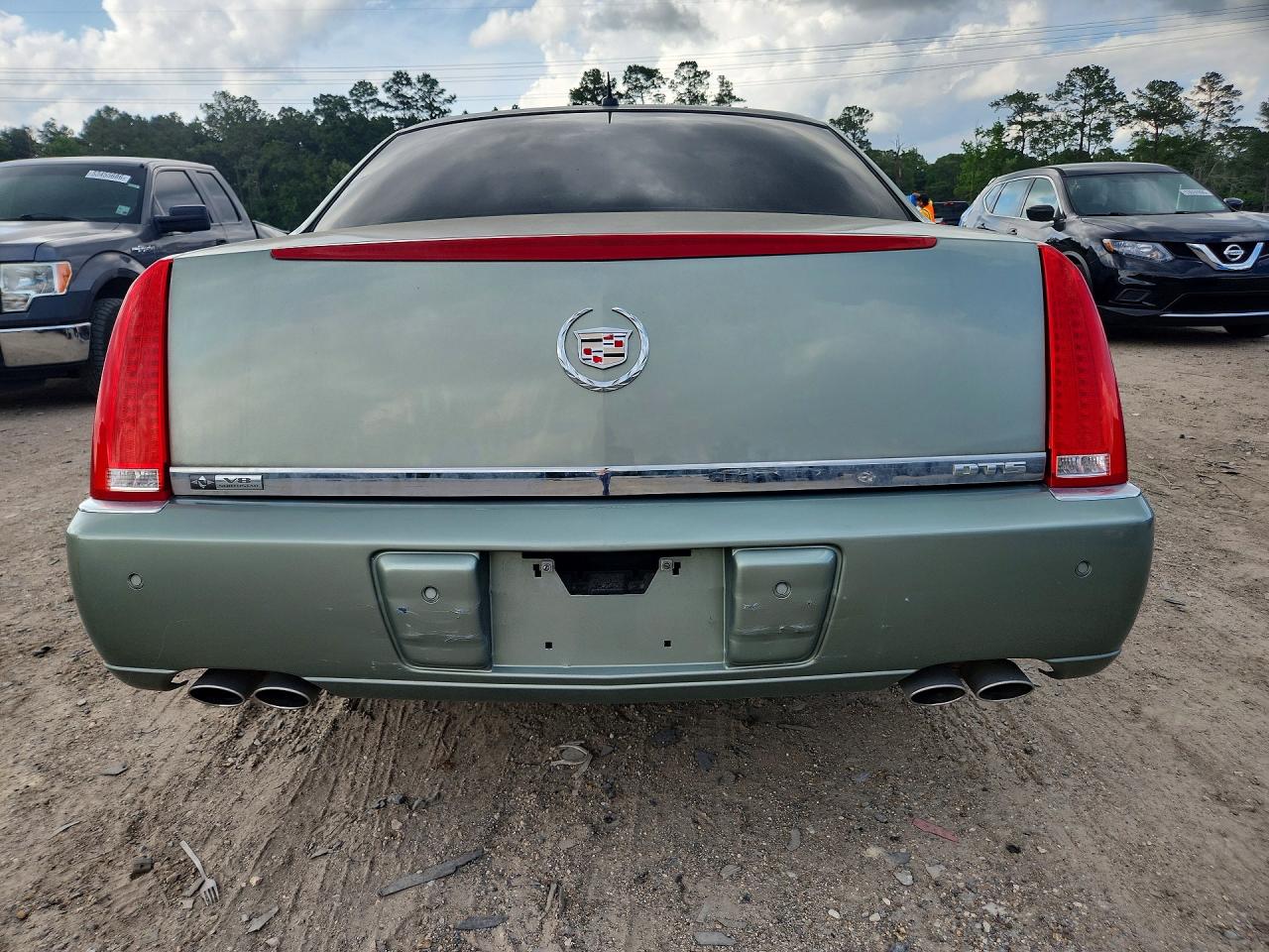 Cadillac DTS