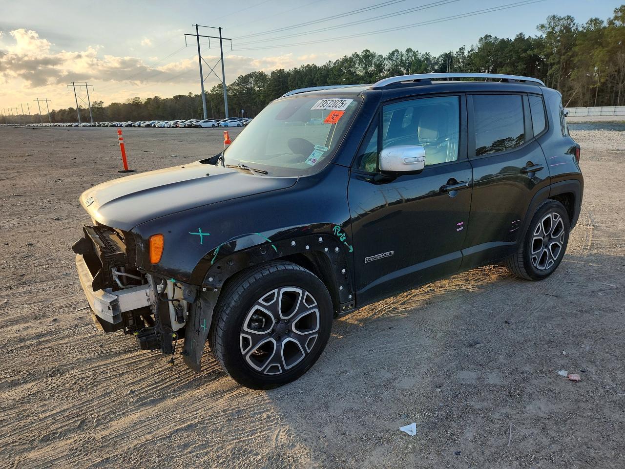 Salvage Jeep Renegade Image