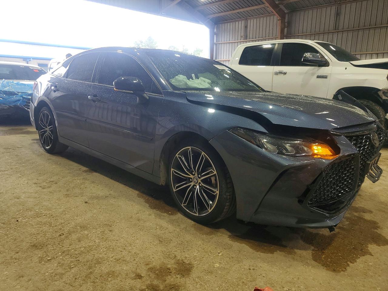 Toyota Avalon Xse