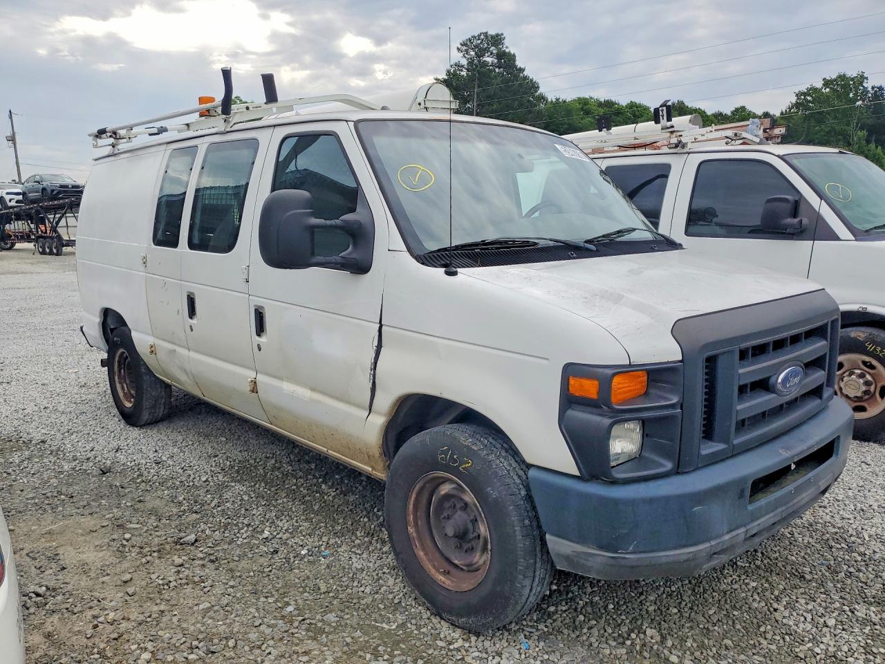 Ford Econoline E350 Super Duty Van