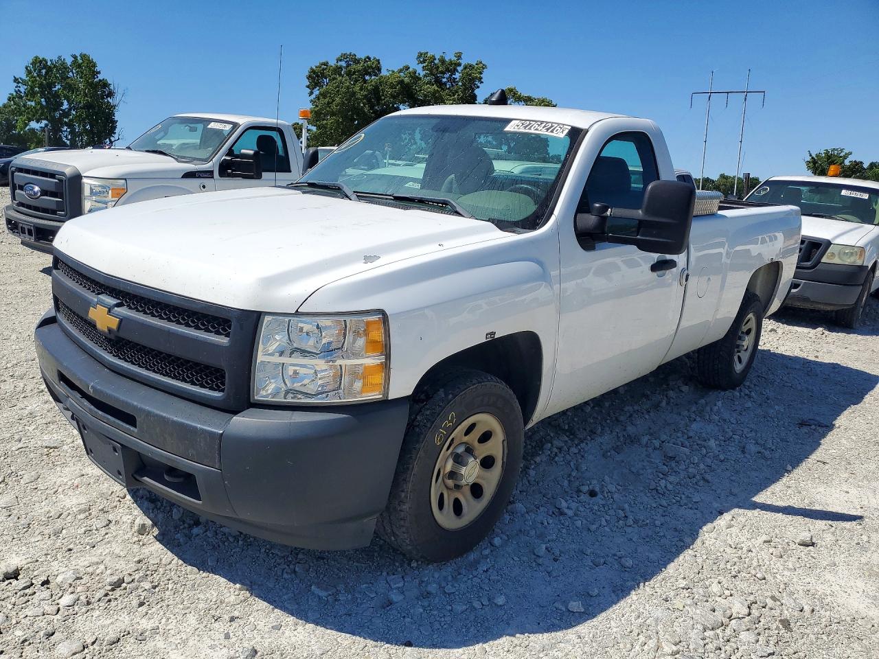 Salvage Chevrolet Silverado Image