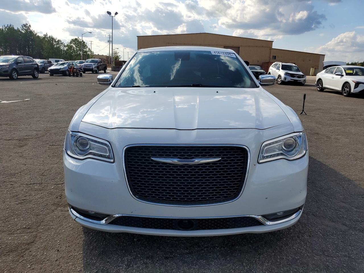Chrysler 300