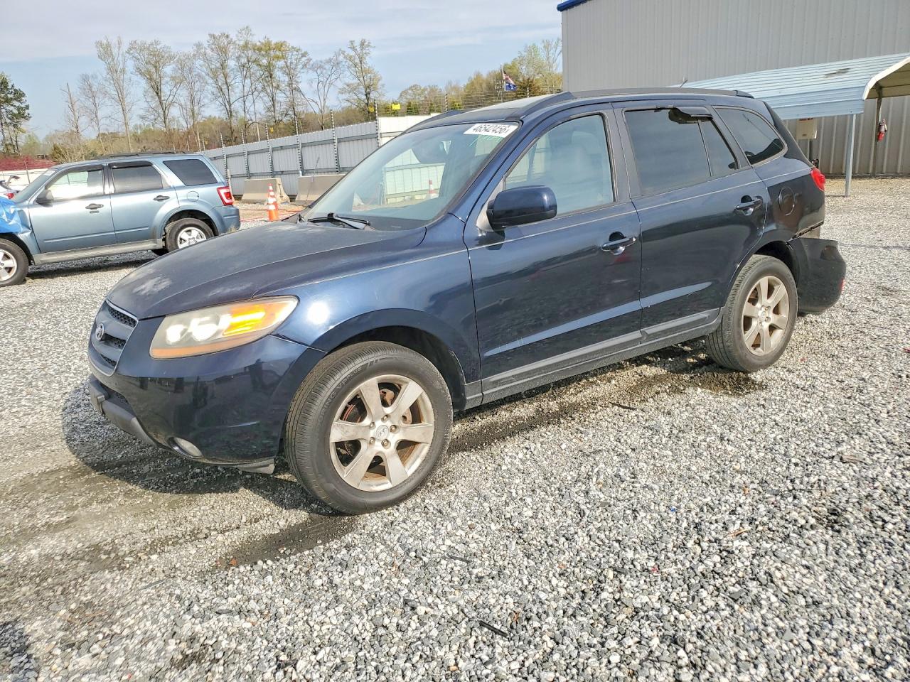 Salvage Hyundai SANTA FE Image