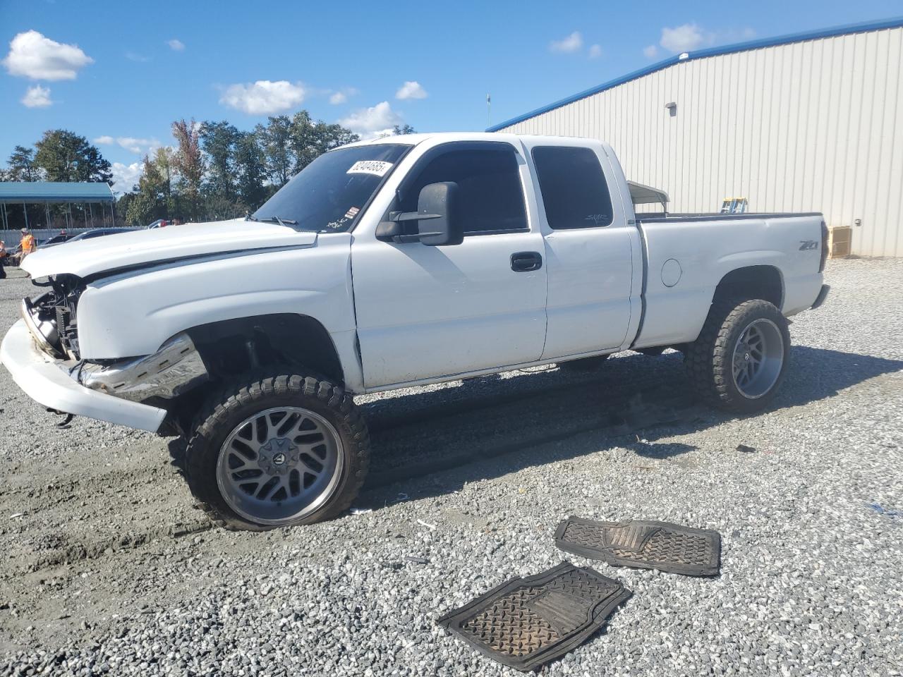 Salvage Chevrolet Silverado Image