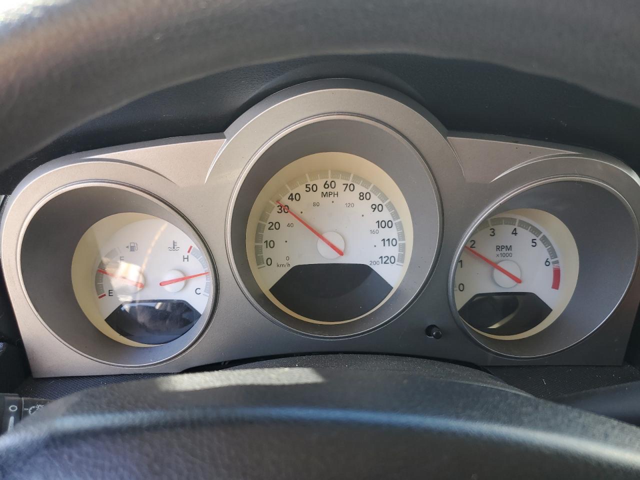Dodge Avenger Se