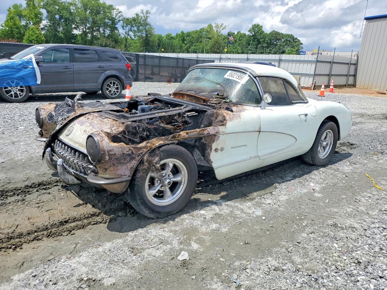 Salvage Chevrolet Corvette Image