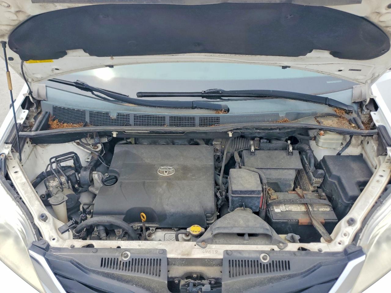 Toyota Sienna Le