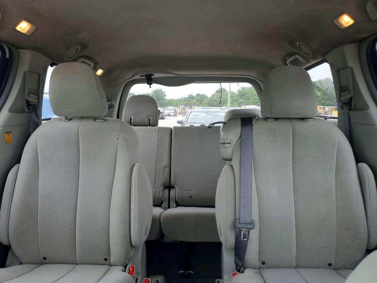 Toyota Sienna Le