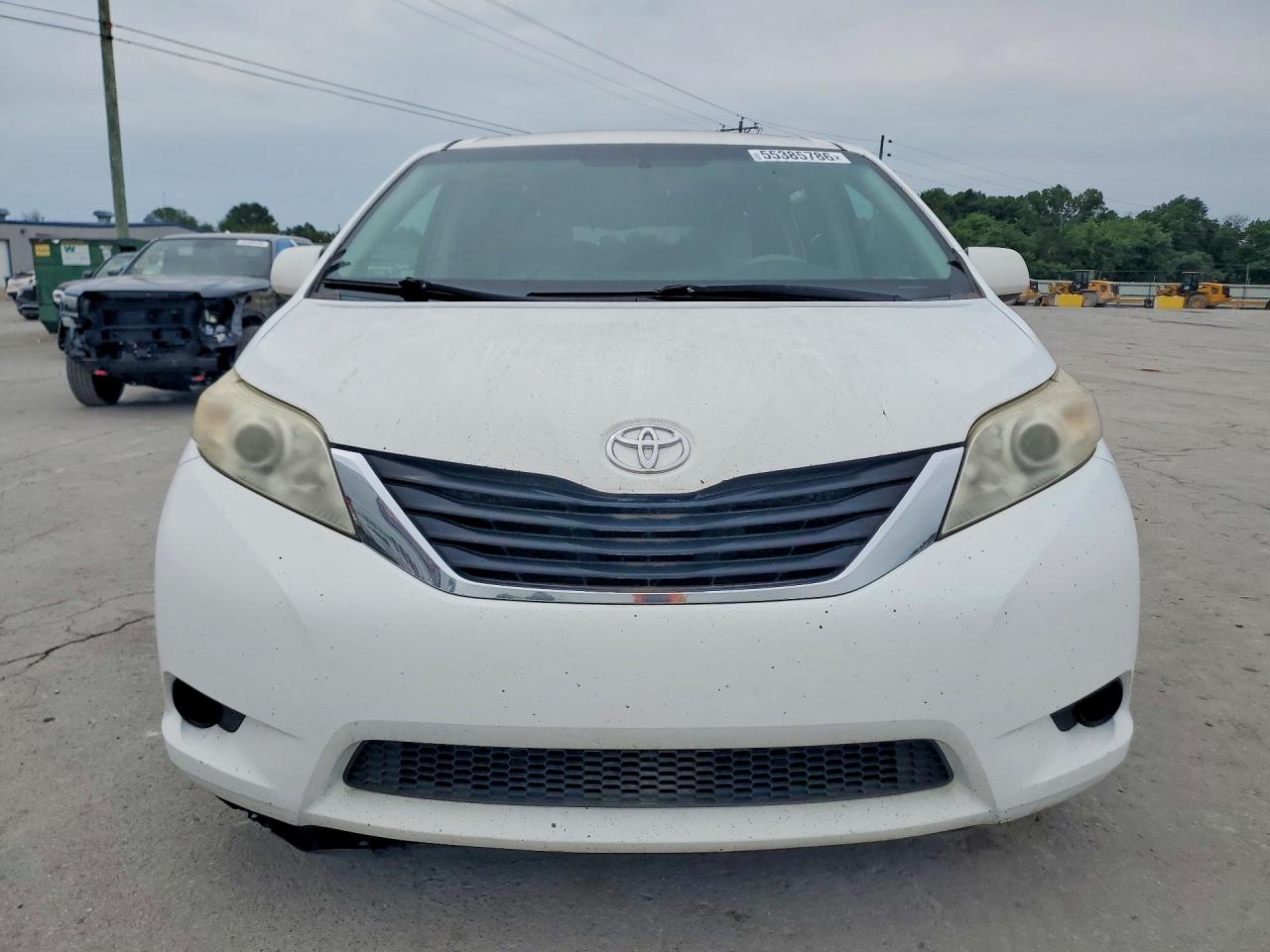 Toyota Sienna Le