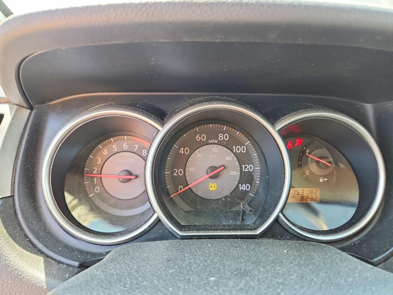Nissan Versa 1.8 S