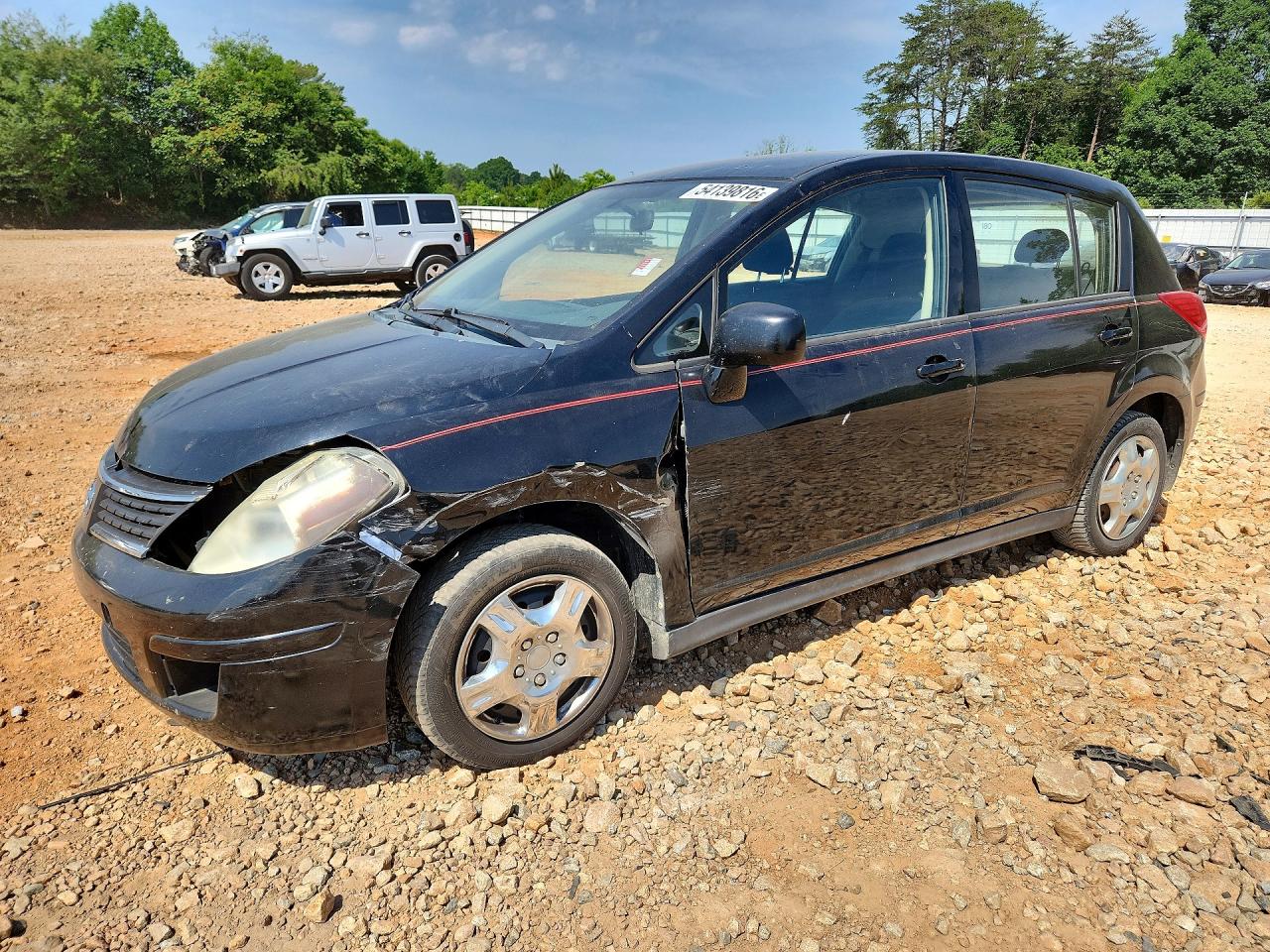 Salvage Nissan Versa Image