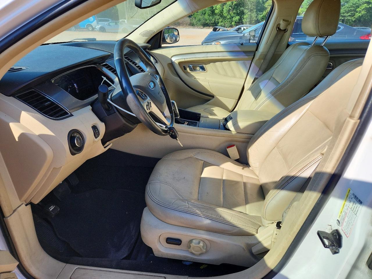 Ford Taurus Sel