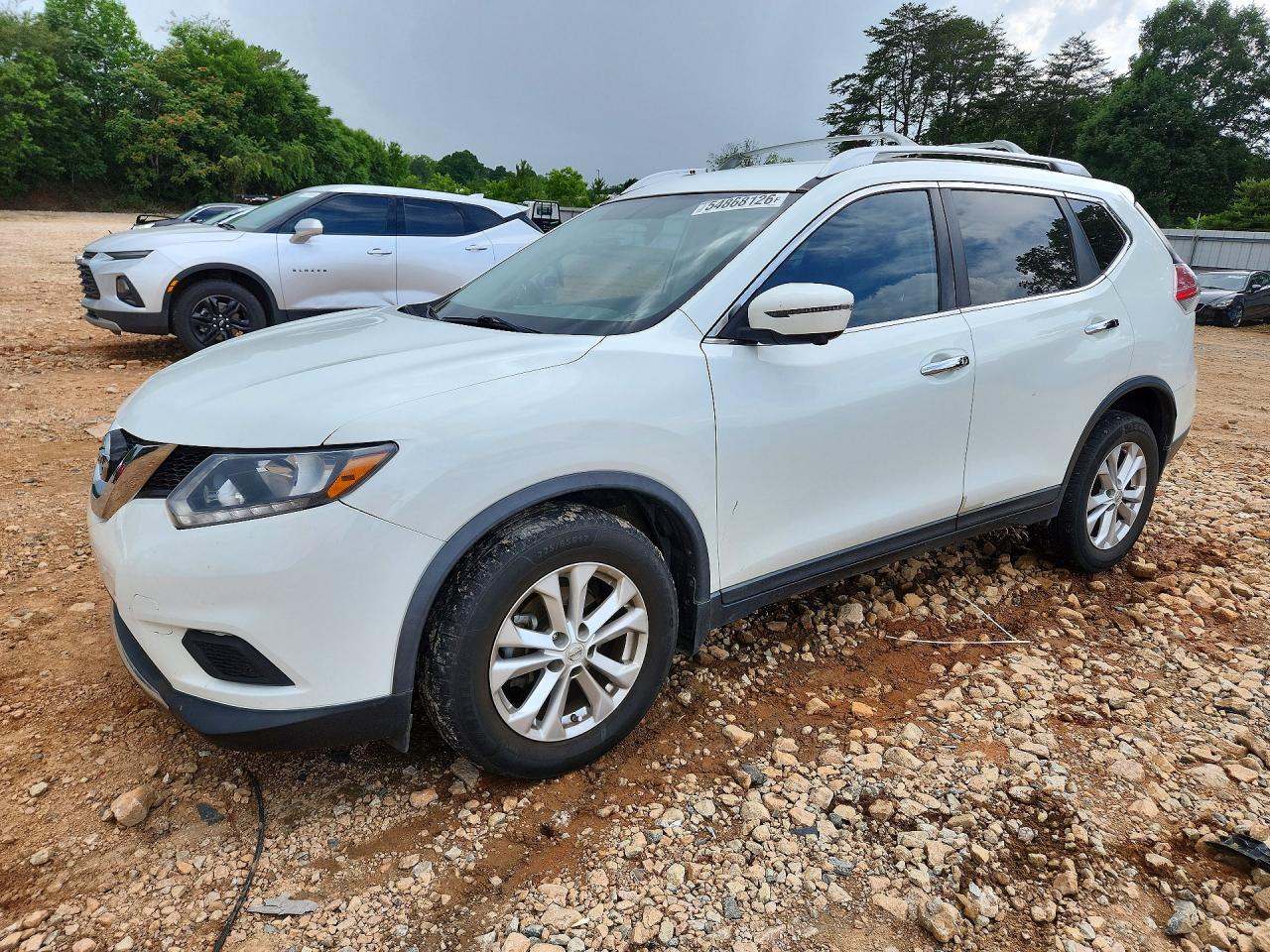 Salvage Nissan Rogue Image